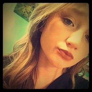 Meet your Posher, Cassie